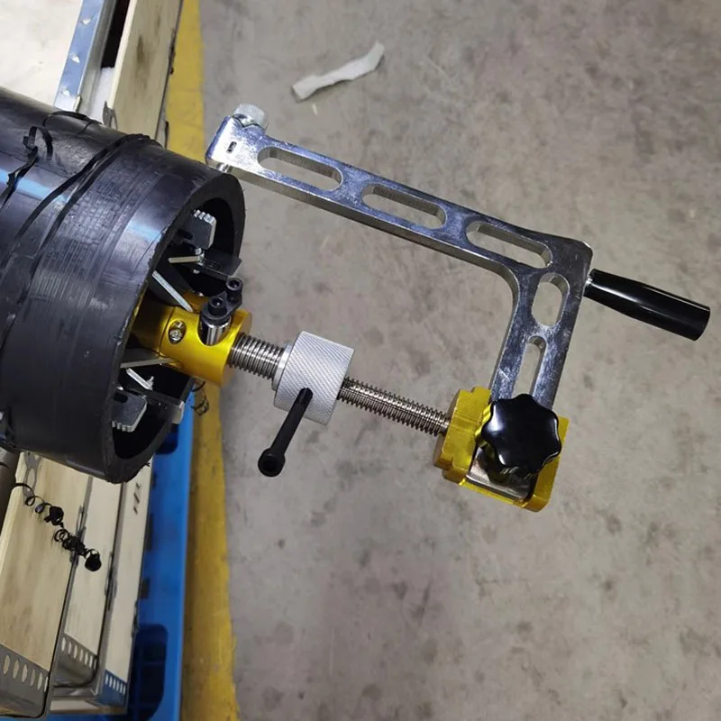 

Ручной инструмент для резки и зачистки труб из ПНД/ПП-Р 75-200 мм, роторный резак для пластиковых труб