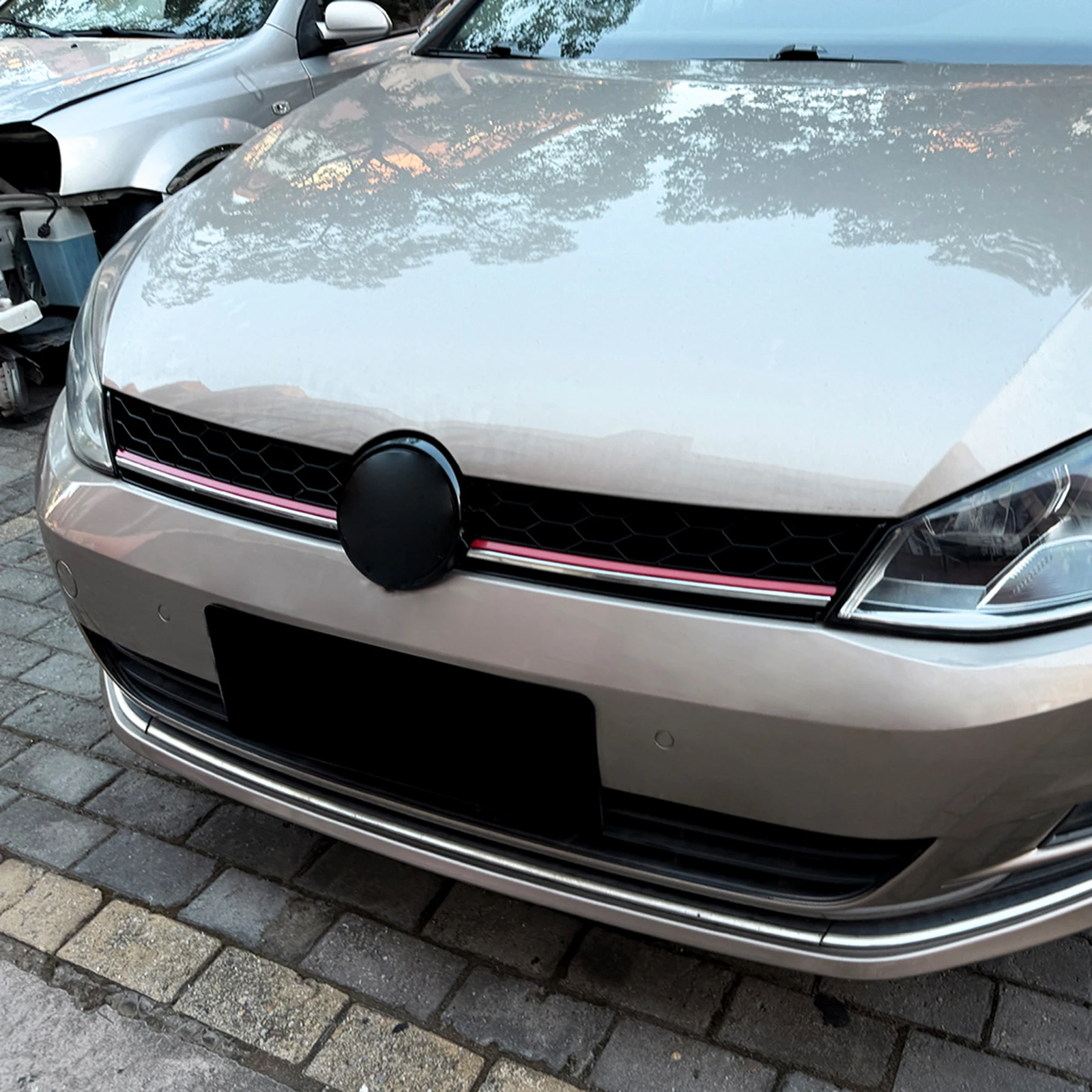 Car Front Bumper Hood Grille Racing Grill Upper Replacement Mesh For Volkswagen VW Golf 7 MK7 GTI 2013 2014 2015 2016 view 6