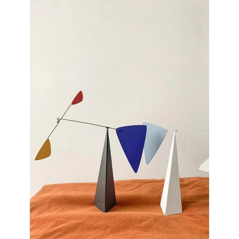 Dynamic sail art creative balance ornament, study living room decoration ornament