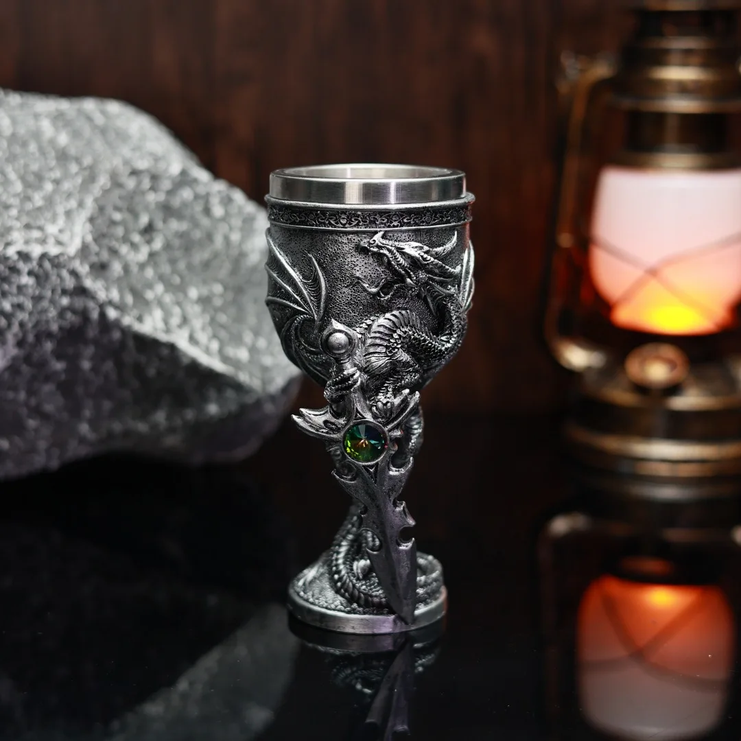 

Европейская мифологическая статуя дракона, бокал для вина, креативный монстр-дракон из нержавеющей стали, бокал для коктейля, меч дракона, чашка для воды