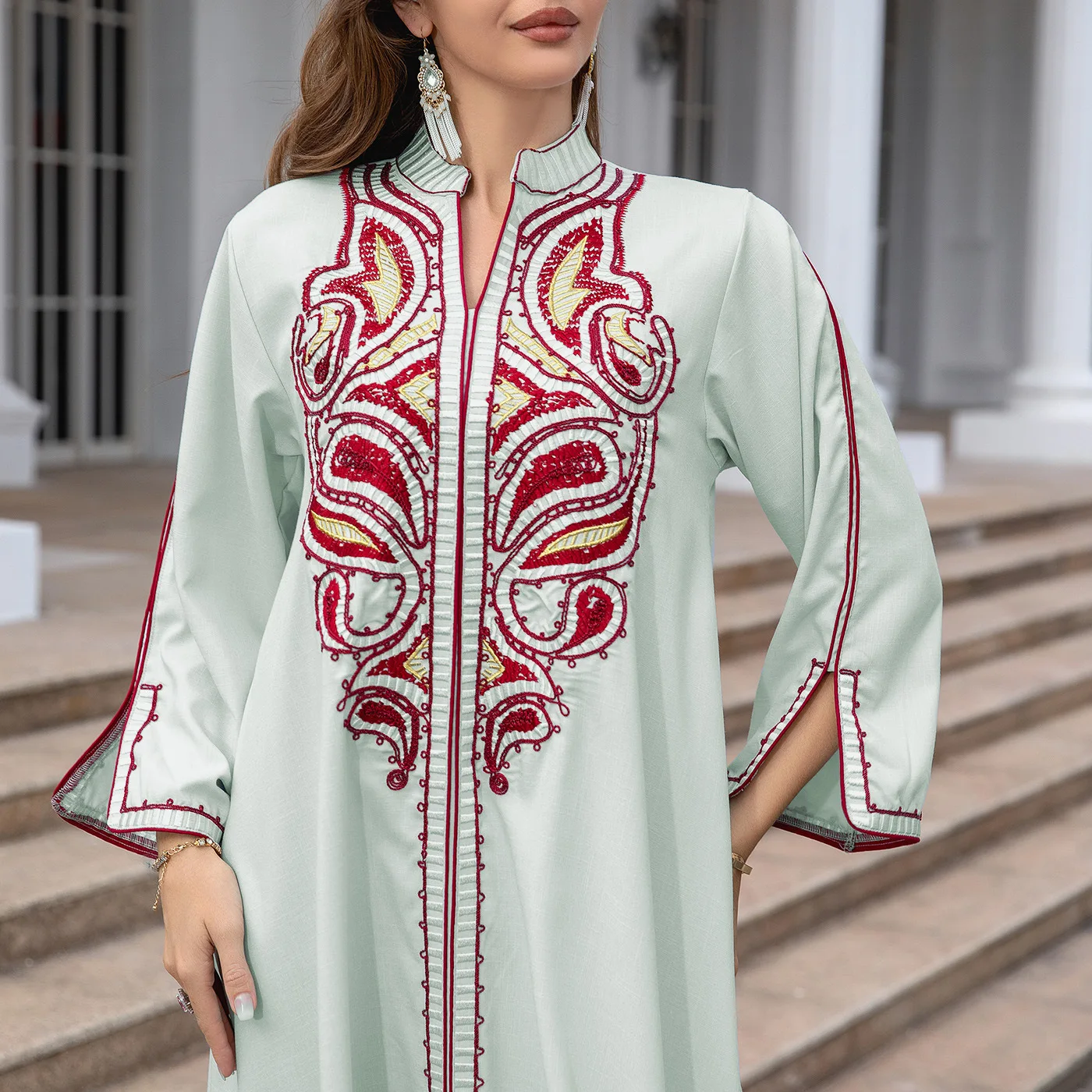 OME Muslim Evening Dress New Women's Embroidered Robe Embroidered Abaya