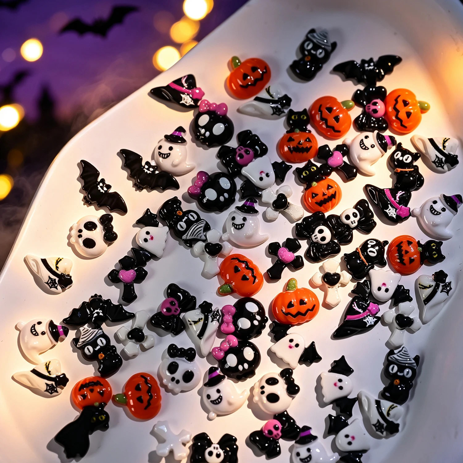 50 Stück Gemischte Harz-Halloween-Nagelcharms 3D Niedliche Cartoon-Geister/Fledermäuse/Kürbisse/Totenköpfe/Schwarze Katzen Nagelteile DIY Horror-Festival-Dekoration – Detail 3