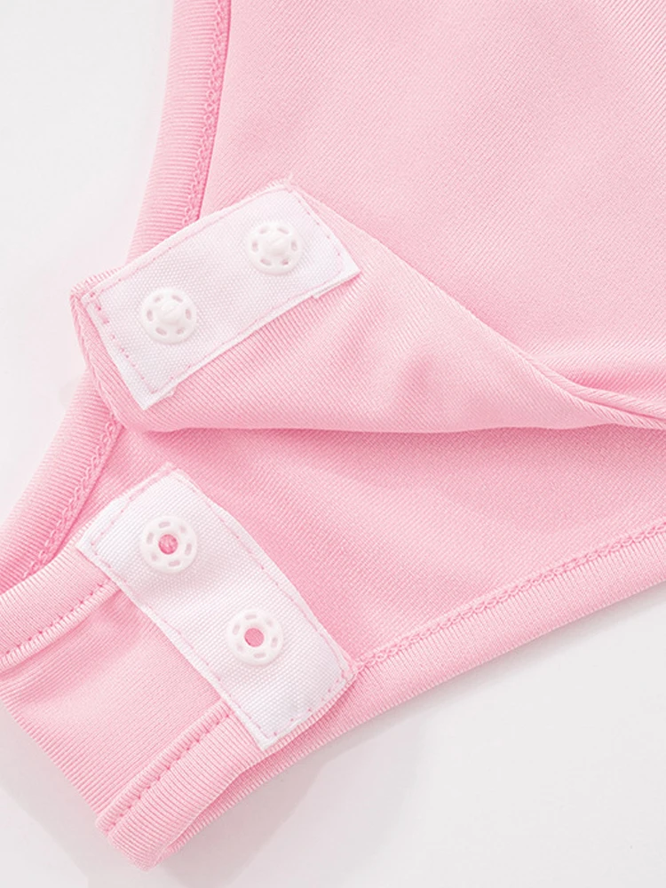 BWQ Sporty สีชมพู Co Ords ชุดผู้หญิงตัดออกบอดี้สูทด้านบนและกางเกงขาสั้นชุด 2 ชิ้นชุด Night Out Overalls Clubwear 2025