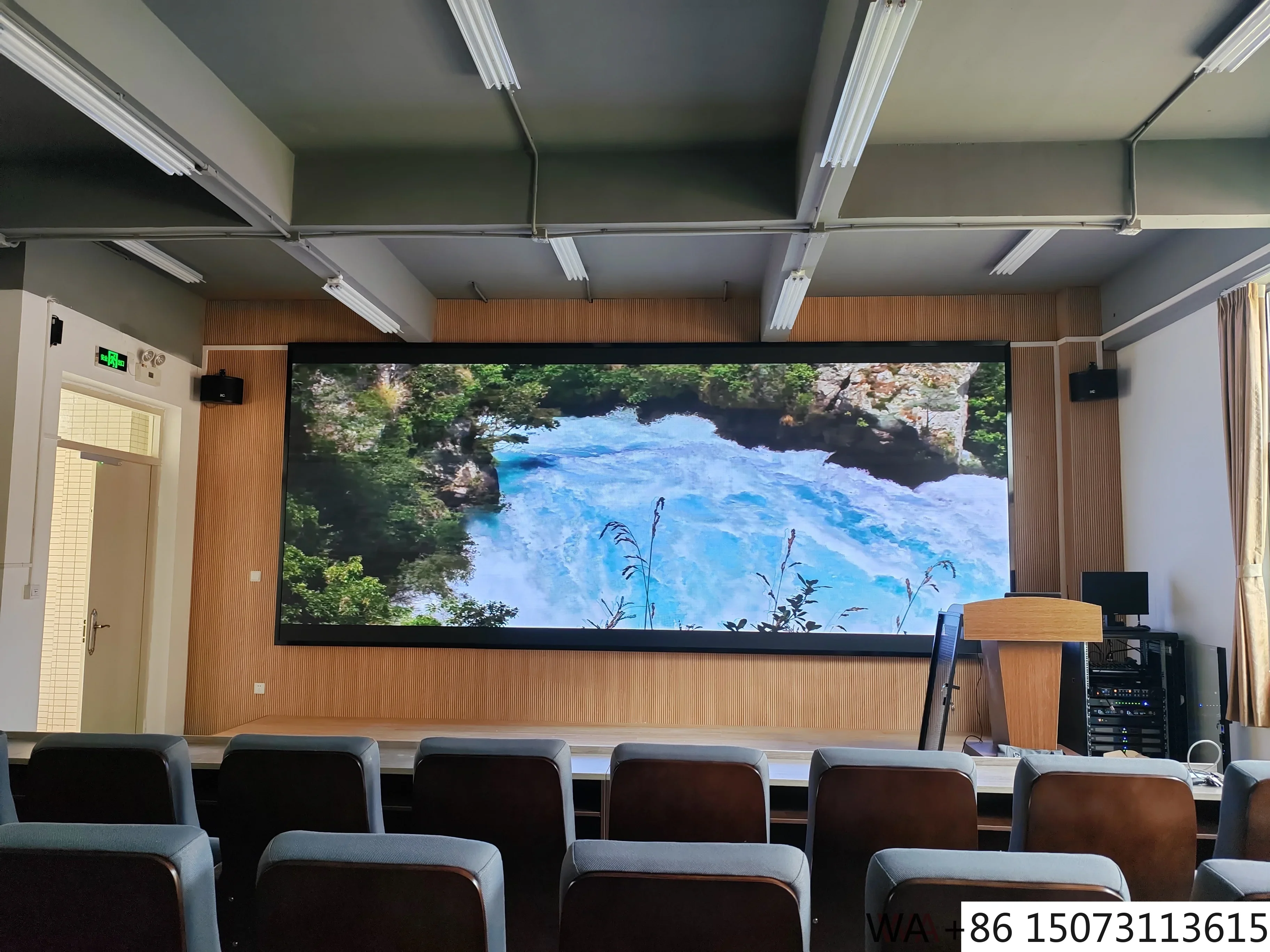 

Indoor P1.2 Small Pitch LED Screen High Contrast Anti Blue Light for Conference Hall Splicing