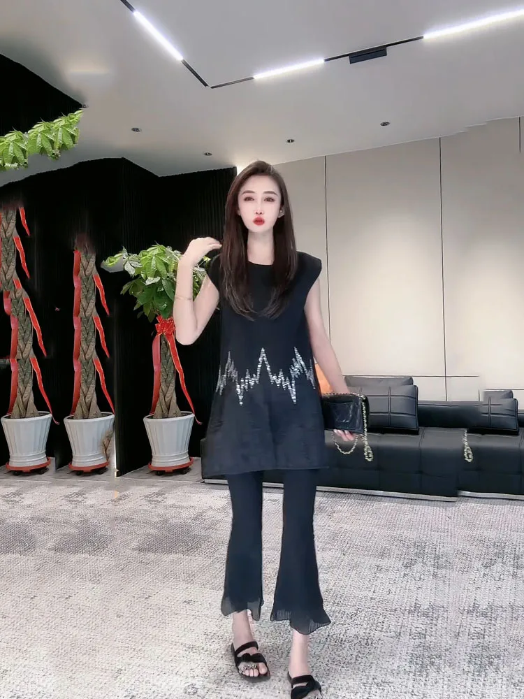 

Women's Summer 2025 New Cut Sleeve Wave Splicing Shirt Horn Nine Cent Pants Slimming Trendy Elegant Two Piece Set