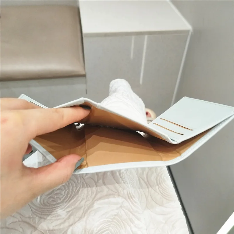 Sac à cartes multi-cartes en cuir PU, portefeuilles, pince à billets, document solide, imprimé Love, porte-monnaie court, trois possède un