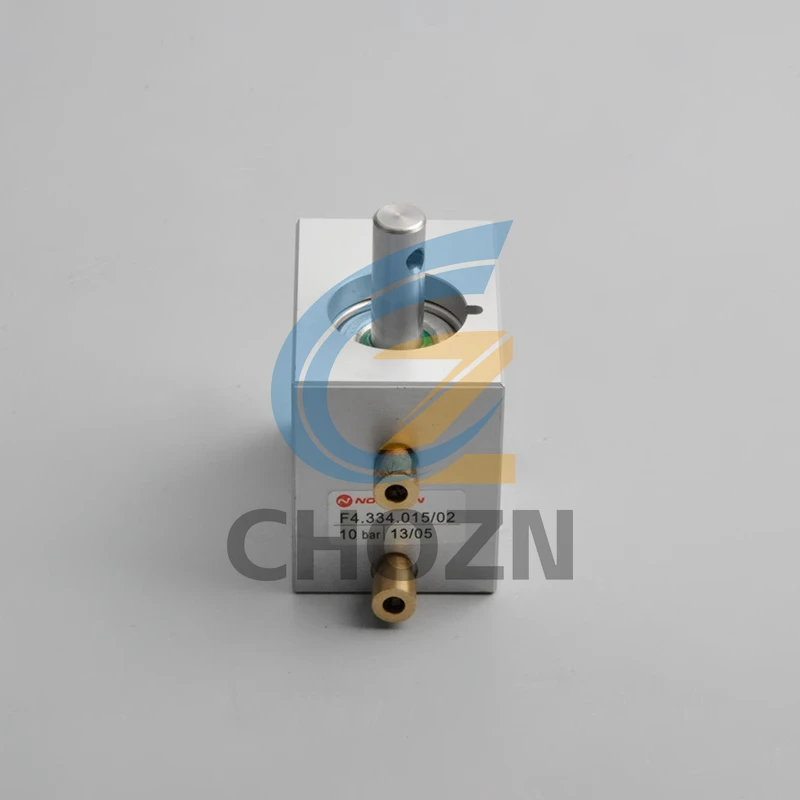 

Heidelberg XL105 Plate Binding Cylinder Cylinder F4.334.015 Refacciones Heidelberg Spare Parts