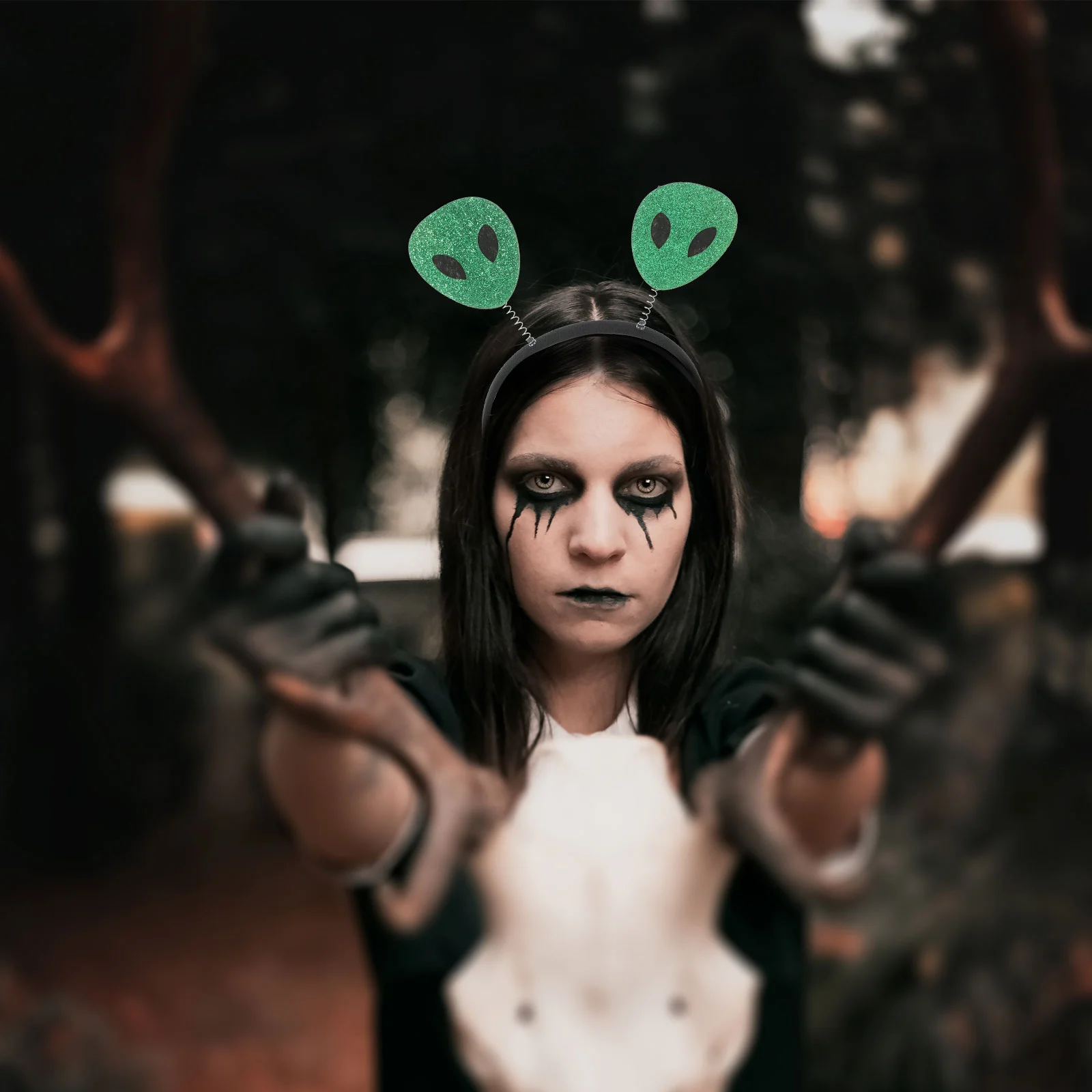 

3pcs Plush Halloween Alien Headband(green) Hair Accessories Boppers Skincare Costumes
