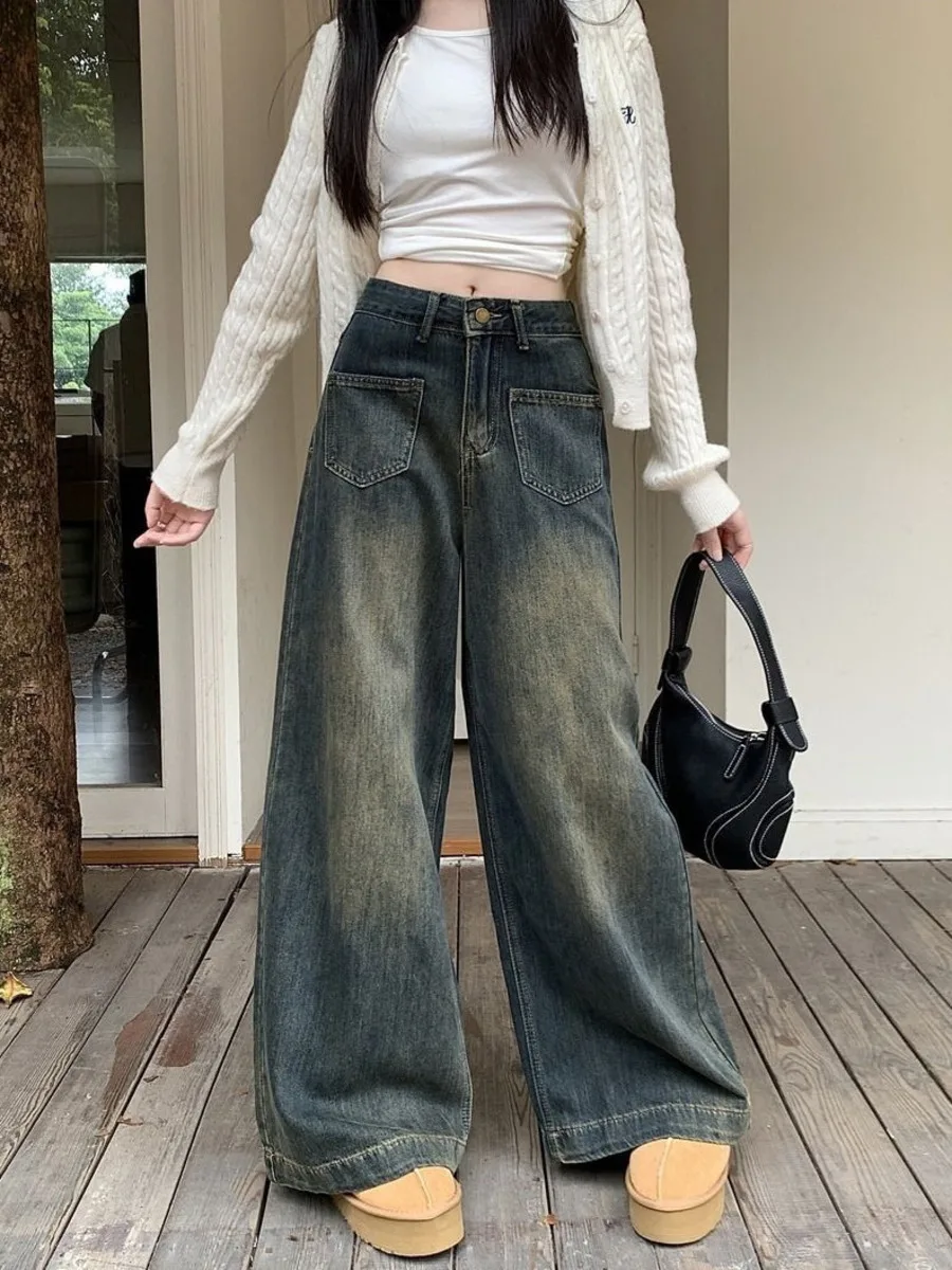 Retro women's big leg jeans washed in spring and autumn, high waist, loose and wide legs look slim, versatile straight leg jeans