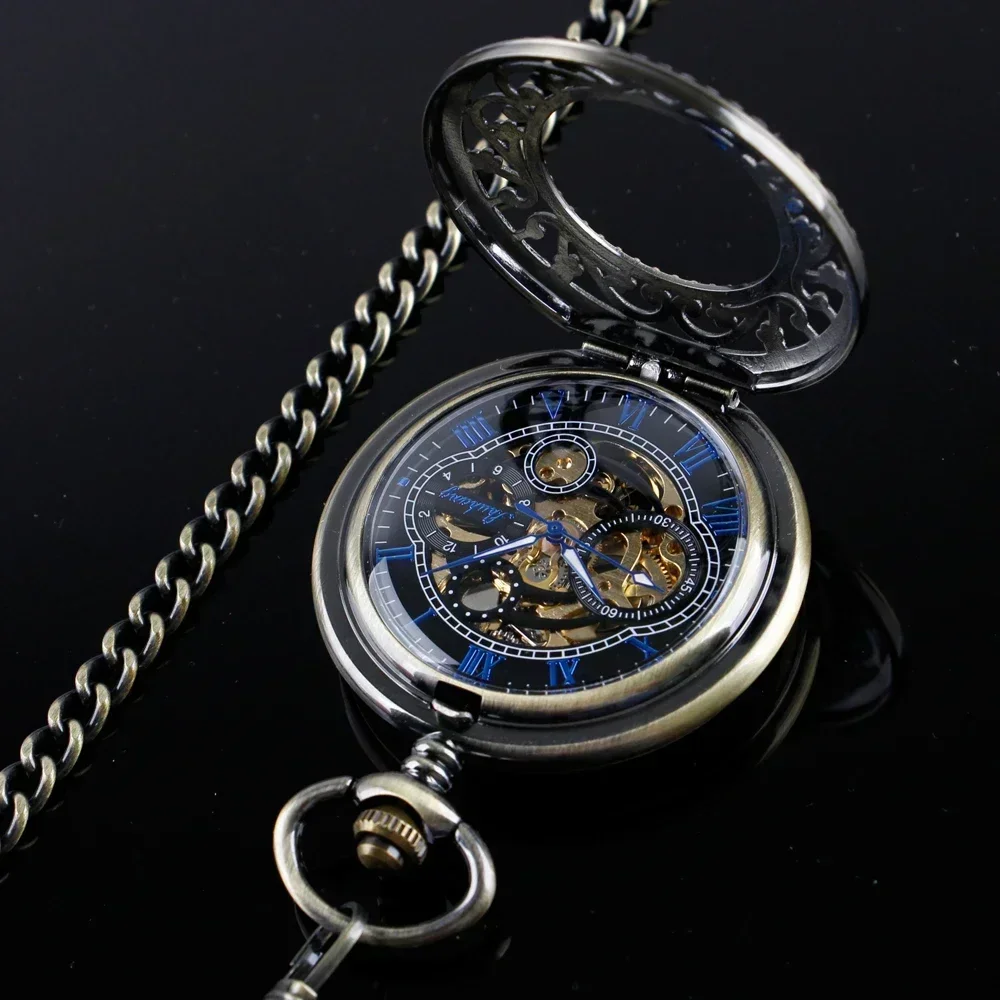 Elegant Retro Bronze Pocket Watch Hollow Flowers Design Roman Numerals Dial Manual Mechanical Pocket Clock Anniversary Gift