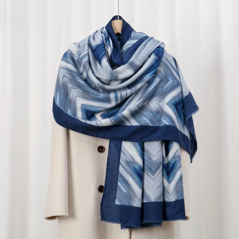 

Elegant Miyosoni Skin-Friendly Velvet-Border Live Autumn Winter Skin-Friendly Warm Imitation Cashmere Printe