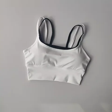 Спортивный бюстгальтер Nylon Spandex черный для активных тренировок — пример использования