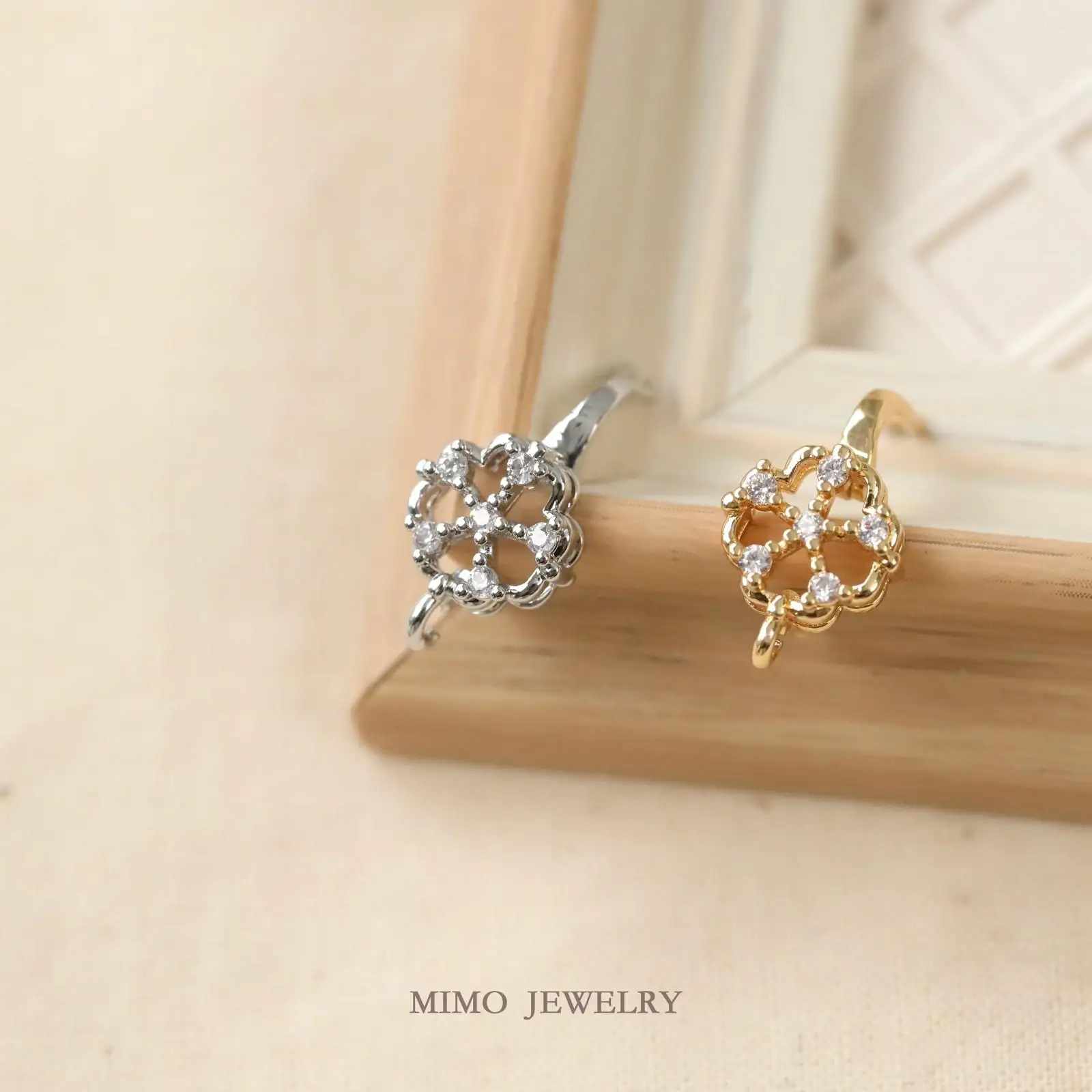 

Gentle Hollowed Out Zircon Plum Blossom Necklace Clasp Charms Pendant Supplies DIY Hand Brass Gold Plated Accessories