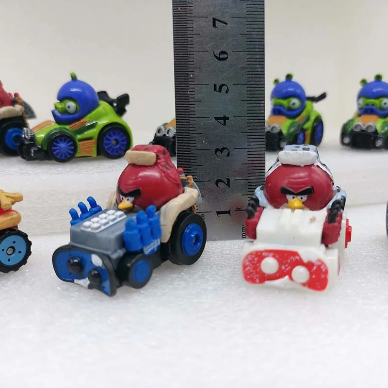 Figuras de acción de Anime Kawaii para niños y niñas, modelo de coche movible de 3cm, Pájaro Rojo bonito, variedad de estilos