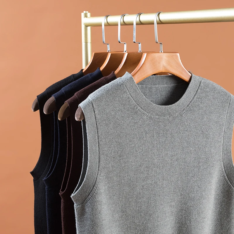 

Sleeveless Casual Knitted Sweater For Men Easy Care New Fashion Autumn Top Quality Soft Comfortable Pullovers Sueter Para Hombre