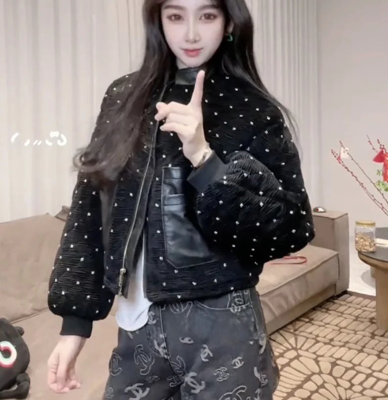 Nowa kolekcja wiosna 2025: Damska kurtka bejsbolówka ze skóry ekologicznej, luźny krój, wyszczuplająca, modna odzież wierzchnia, stylizacja do pracy.