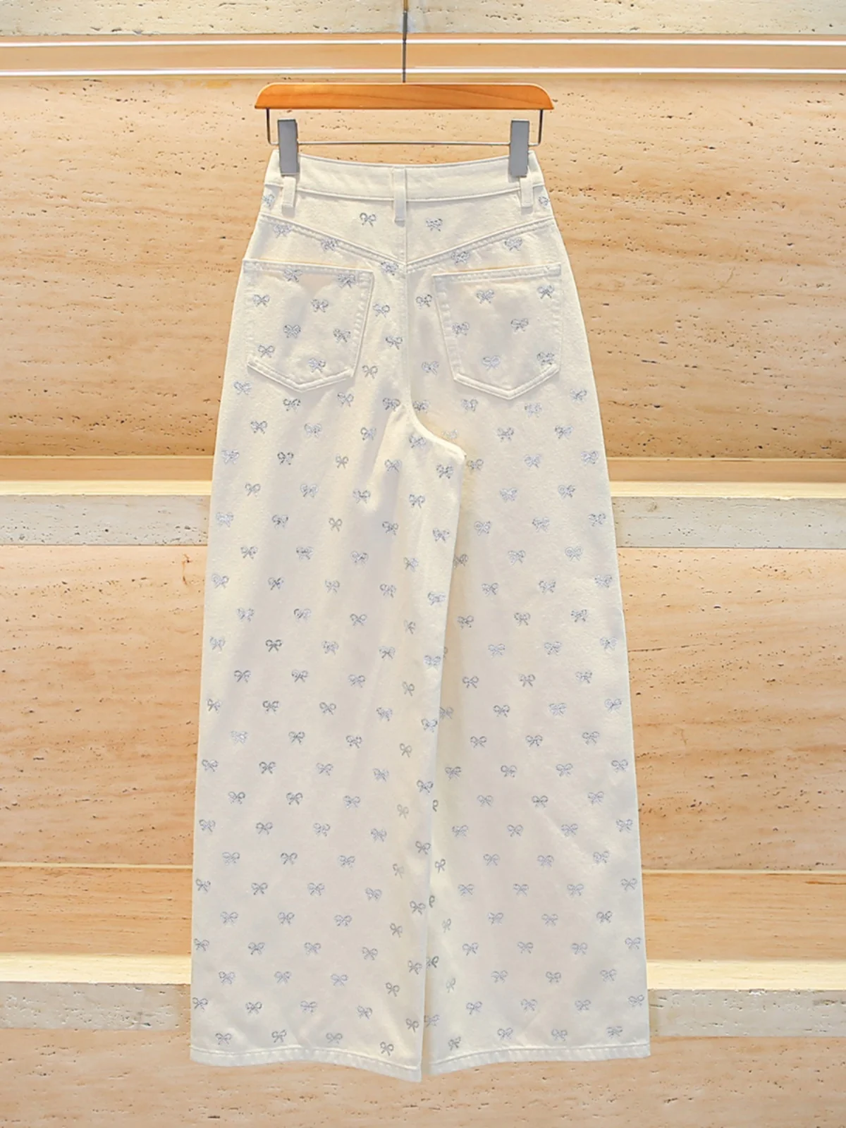 Denim jeans met hoge taille en wijde pijpen Casual Ivory Diamond Knot Premium Spring Faion-jeans voor dames van SP Home South Oil