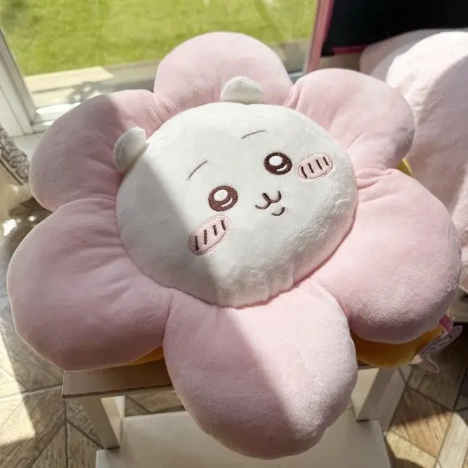 เบาะรองนั่งการ์ตูนน่ารัก Chiikawas MINISO ลาย Usagi Hachiware สำหรับเด็กนักเรียน เบาะรองนั่งแบบหนา ของขวัญสำหรับเด็กผู้หญิง