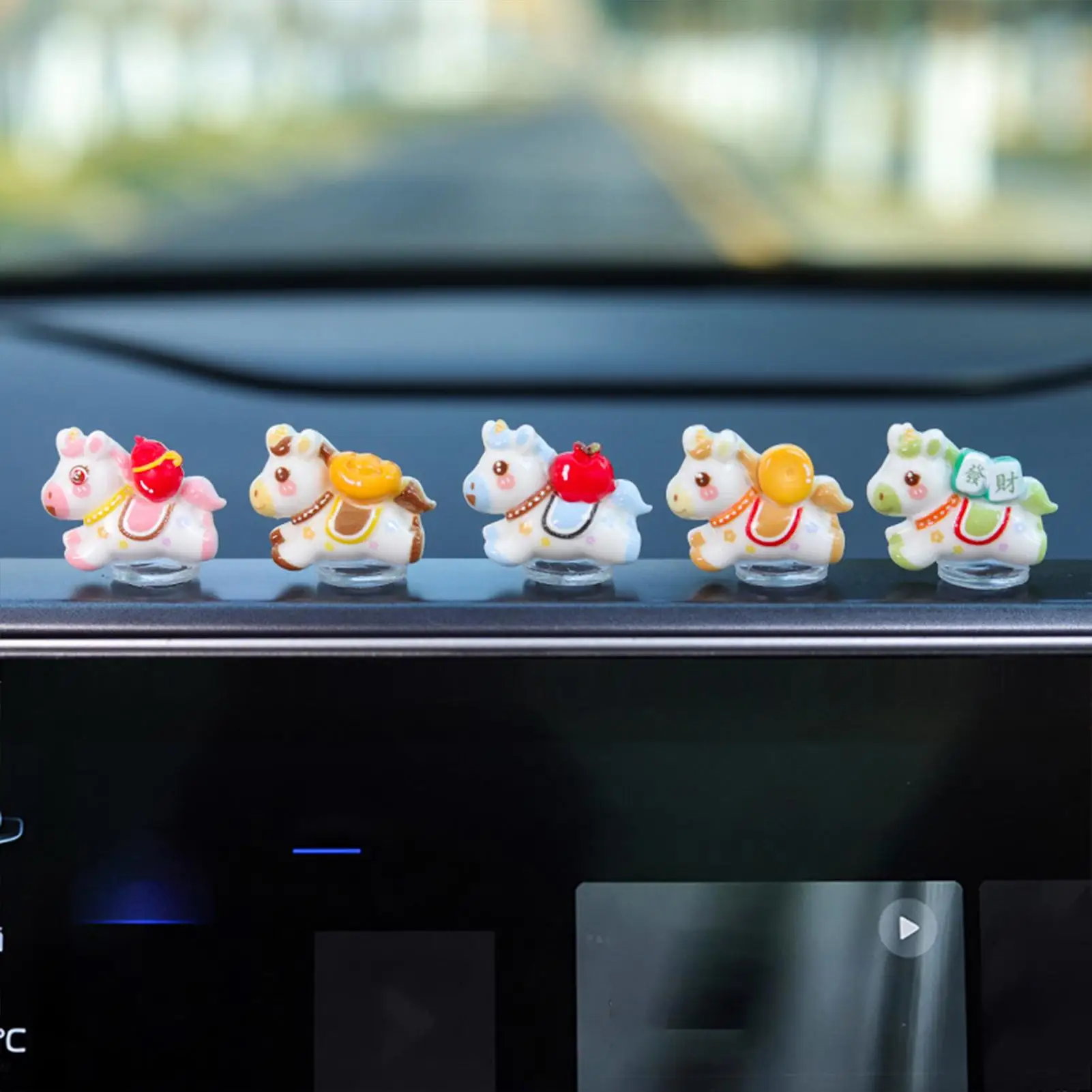Dashboard Decorations 5 Piece Funny New Year Ornament Miniature Horse Figurines For Women Men Home Desk Auto Interior Dash Board