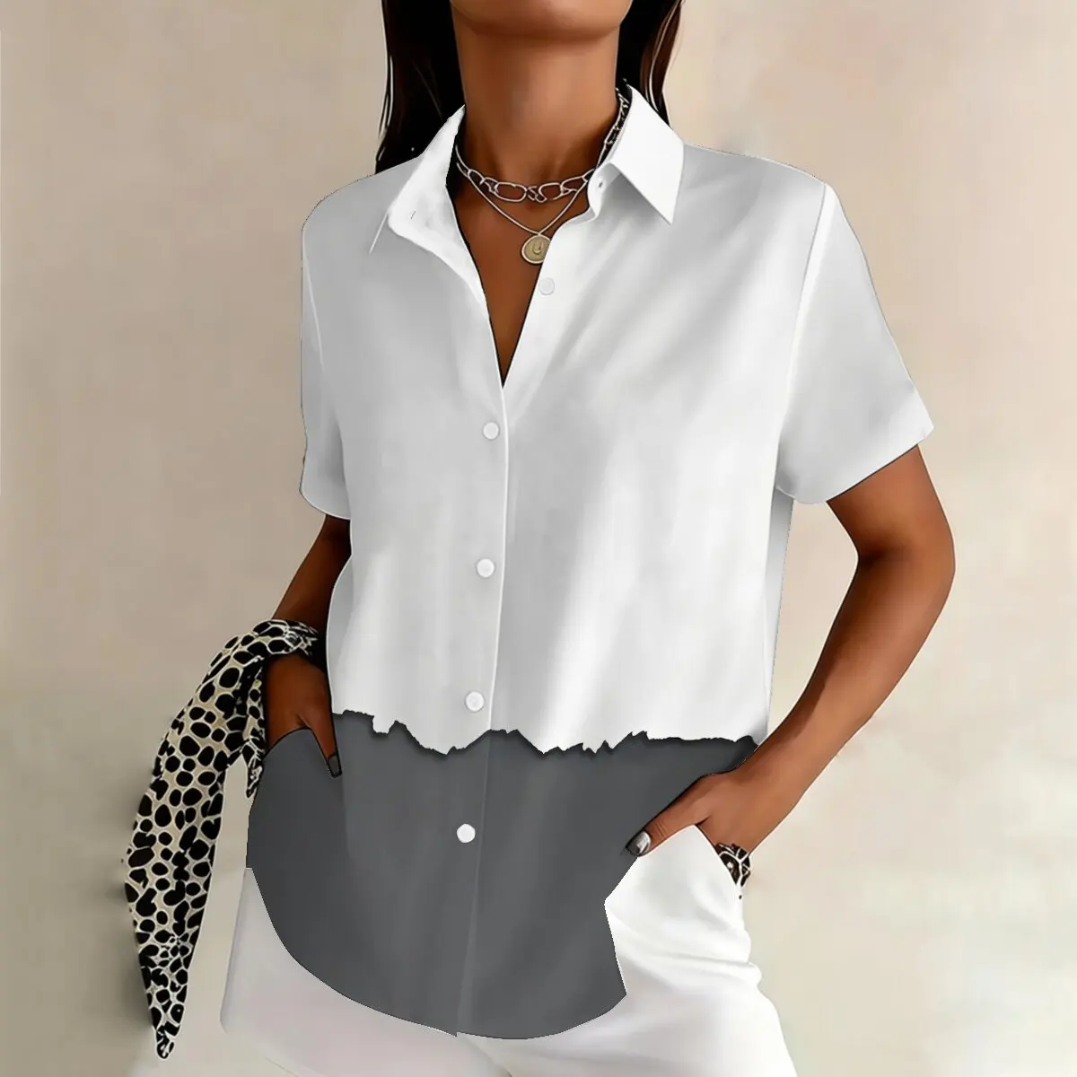

Летняя женская рубашка больших размеров с короткими рукавами, серо-белый цветовой блок, минималистичный дизайн, подходит для повседневной носки, для поездок на работу и для уличной моды.