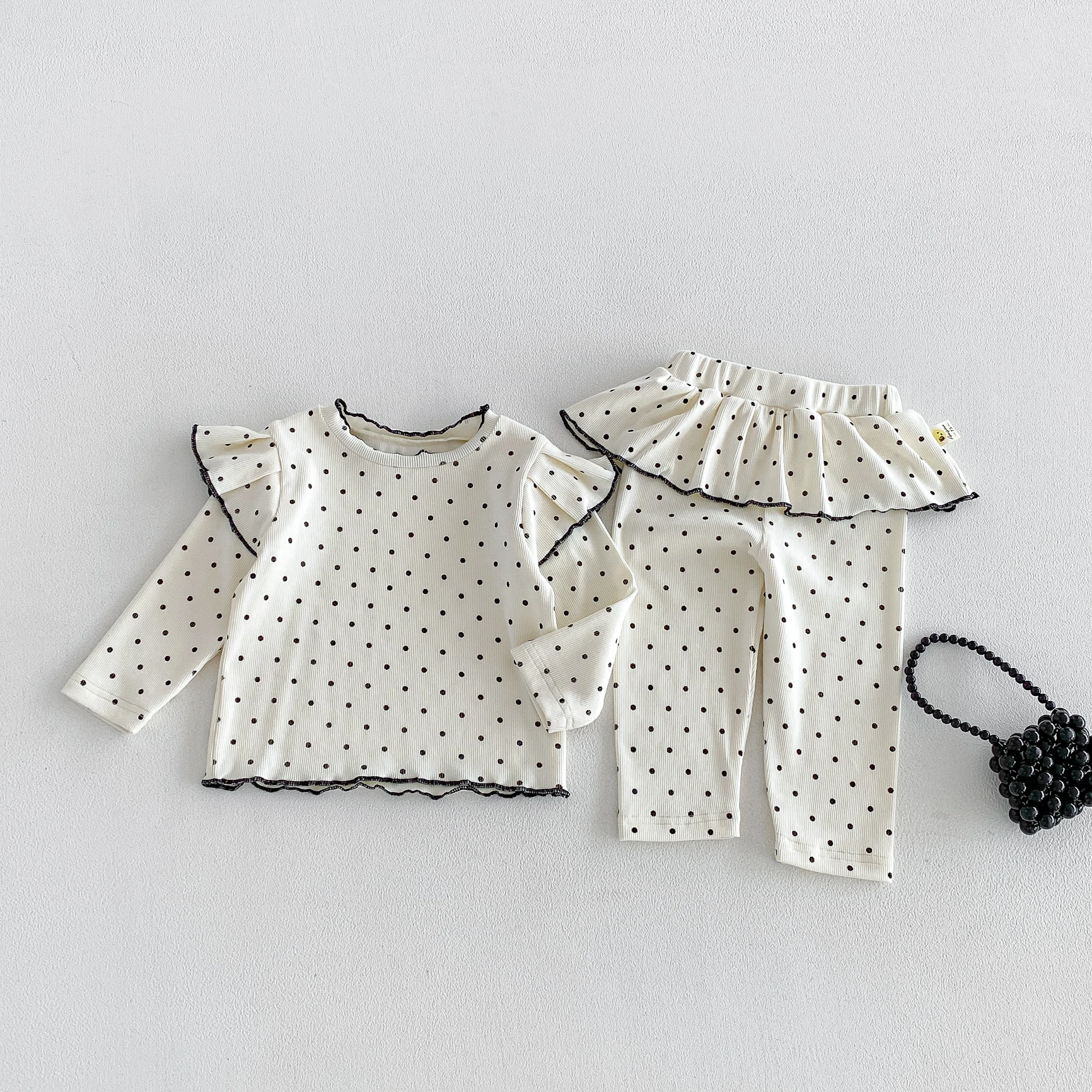 Girls' Fall Outfit: 2026 Trendy Korean-Style Long Sleeve Two-Piece Set with Lace and Polka Dot Dress and Pants