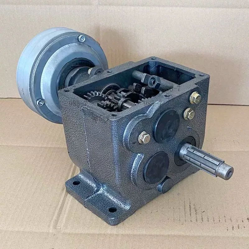 Three-in-one reverse reduction gearbox with dry clutch, matched for pastoral management machine