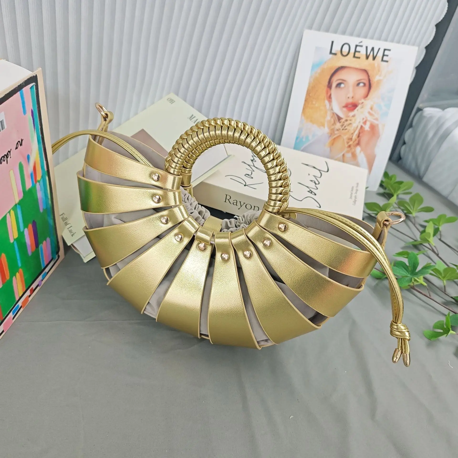 

New Women's Hollow Vegetable Basket Bag Niche Half Round Shell Single Shoulder Bag Pu Handbag Ladies Crossbody Bag Female