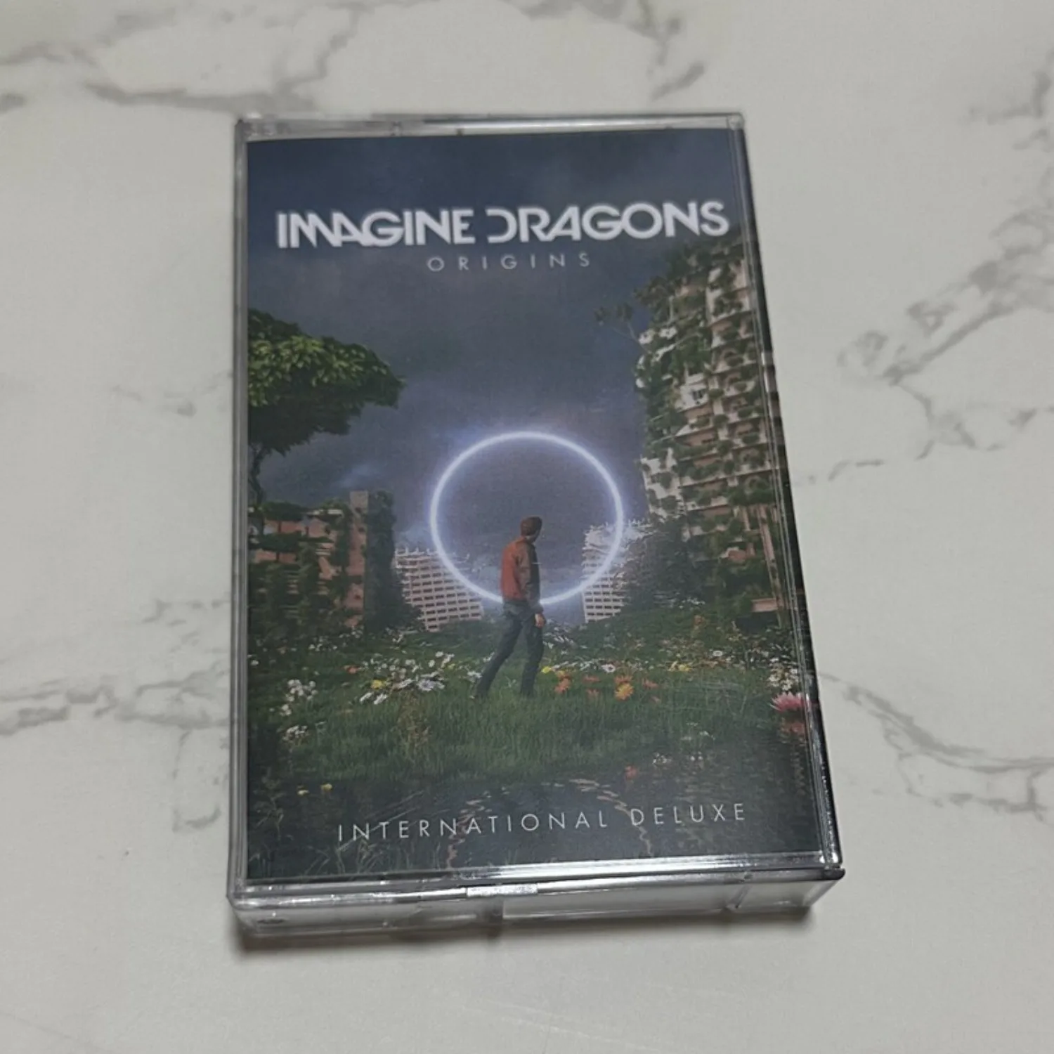 

Кассета Imagine Dragons Origins International Deluxe: альтернативный рок, ретро-аналоговый звук, коллекционная вещь для фанатов, декор