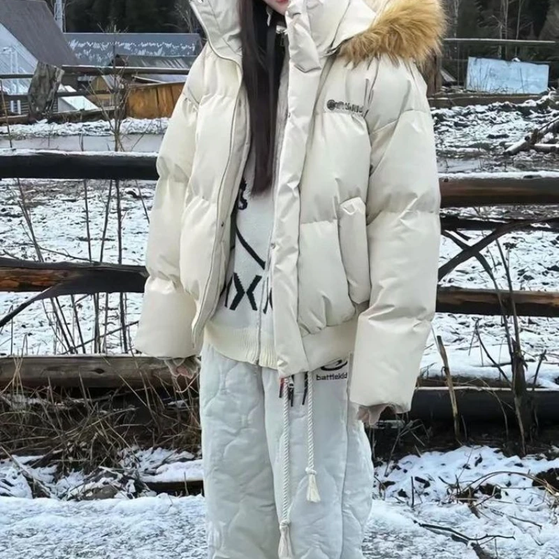 2025 New Retro Thickened Warm Wool Collar Cotton Jacket for Women's Winter Short Style, Overcoming Coat
