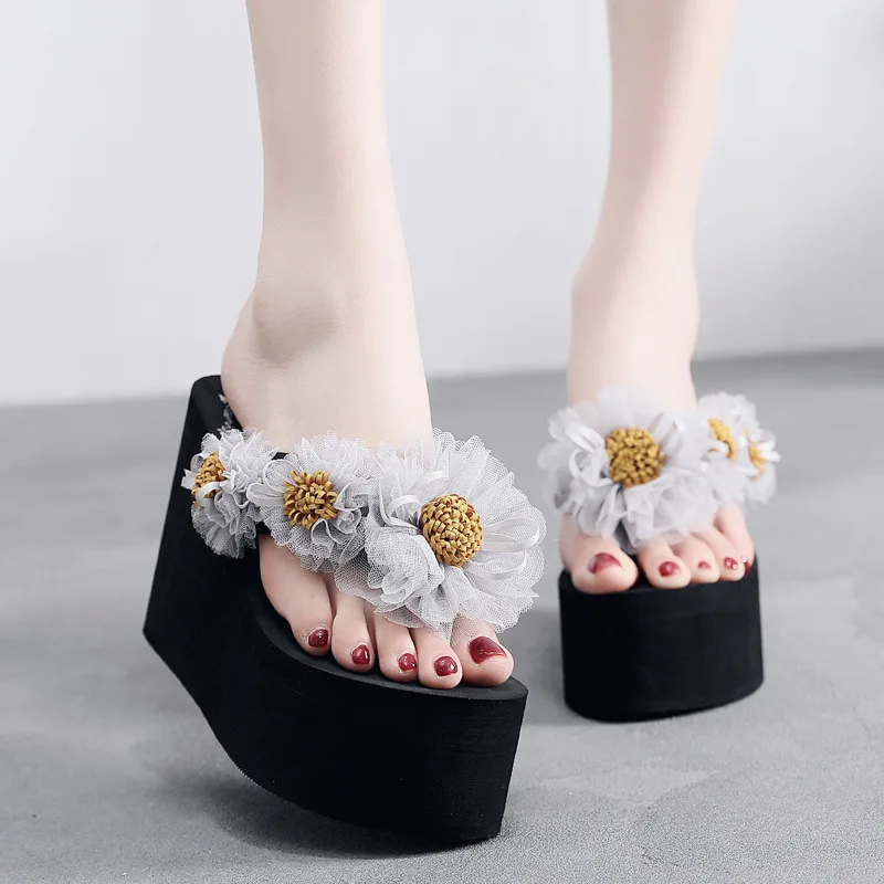 2024 New High-heeled Flip-flops Women\'s Summer Non-slip Beach Slippers Wedges Sweet Lace Flowers Ladies Vacation Beach Shoes