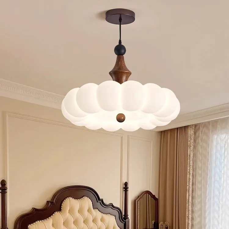 Candelabro de dormitorio Nanyang Wind, dormitorio principal de viento crema medieval, lámparas de habitación de princesa, protección ocular de espectro completo