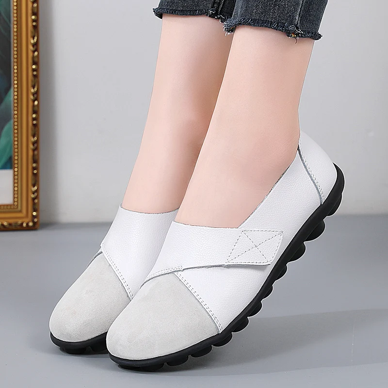 2024 New Women Flats Ballet Shoes Woman Cut Out Leather Breathable Moccasins Women Boat Shoes Ballerina Ladies Casual Shoes Plus