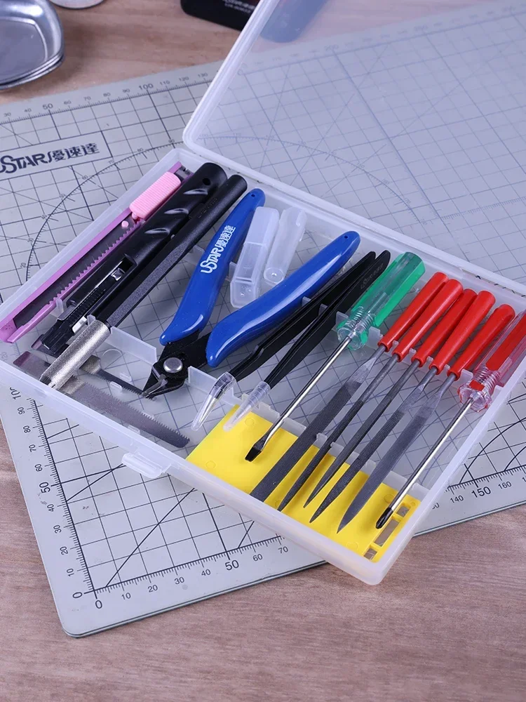 ชุดเครื่องมือพื้นฐานสำหรับงานโมเดล Ustar UA-90073 18 ชิ้น/ชุด กรรไกร มีดพับ อุปกรณ์ประกอบโมเดล สำหรับงานอดิเรก DIY