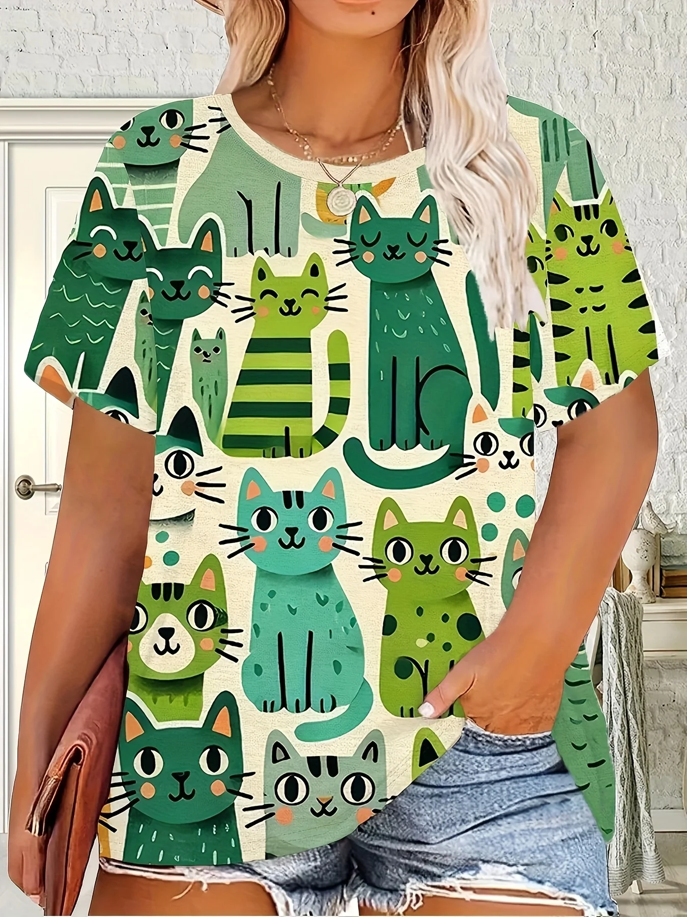 Womens Cute Animal Graphic T Shirt, Hand Drawn Green Cats All Over Print, Short Sleeve Crew Neck Casual Pet Lover Tee