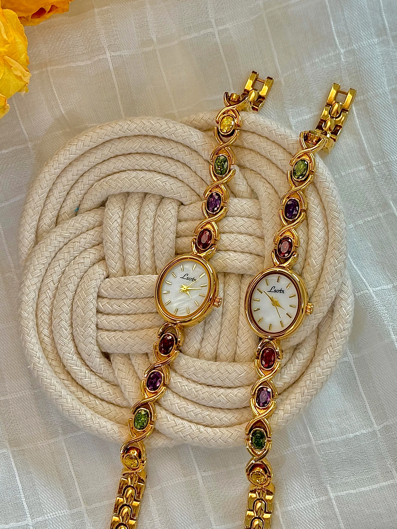 1 قطعة من جديد الراقية الملونة التورمالين جوهرة حجر الراين مطعمة يمكن الوصول إليها الفاخرة الرجعية أنيقة موضة ساعة نسائية البيضاوي أم اللؤلؤ الهاتفي 30 متر مقاوم للماء مناسبة للارتداء اليومي وعطلة الحفلات نزهة وغيرها من المناسبات الزخرفية المعصم #3