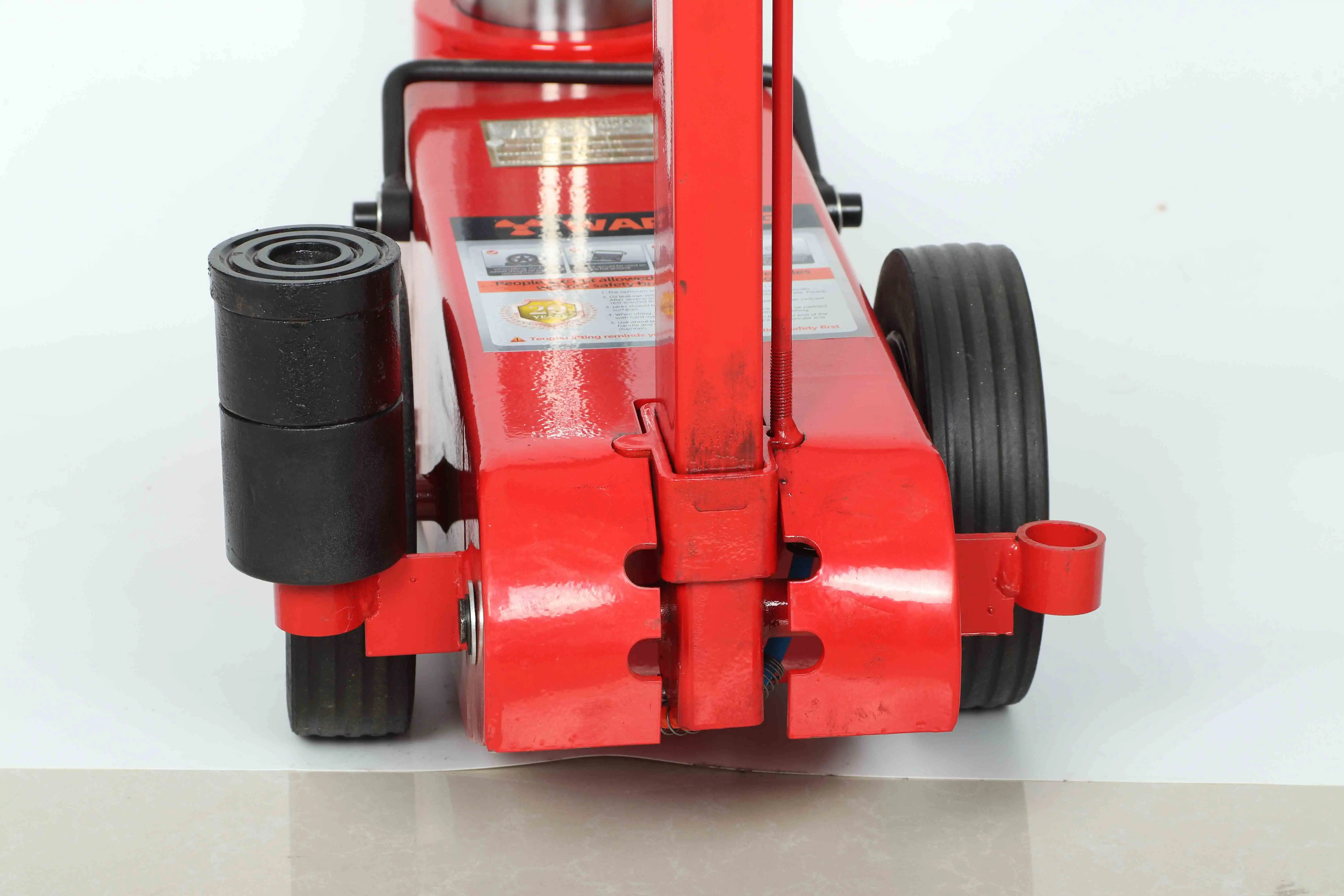 Old style pneumatic hydraulic jack with high quality and low price