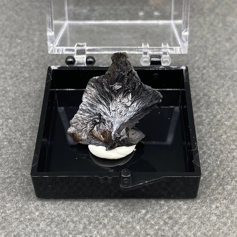 100% natural goethite stone mineral specimen healing crystal gemstone collection+Box size:35*35*35mm