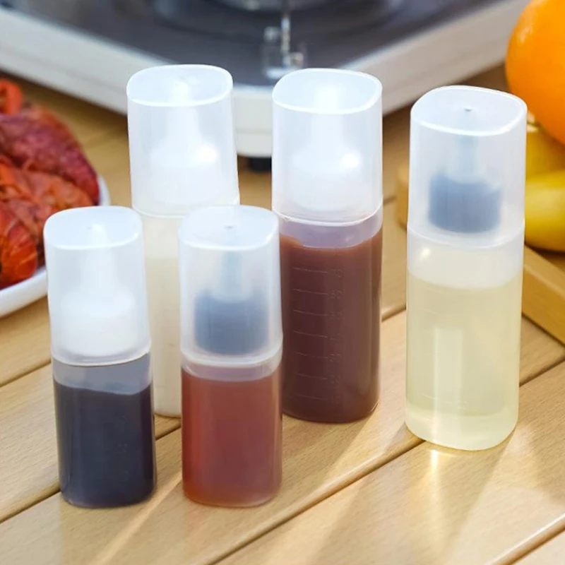 Mini Sauce Seasoning Box Portable Condiment Squeeze Bottle Oil Container Ketchup Mustard Dispenser Kitchen Picnic Bento Gadget