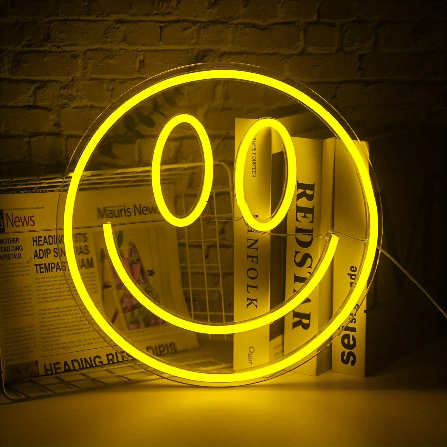 Smiling neon lights, USB powered LED lights, bright night lights, wall mounted decorations, used for home decoration, bachelor
