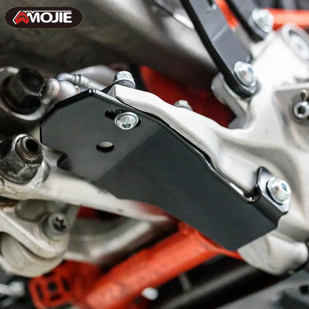 

For 690 SMC R Enduro R 701 Enduro Supermoto Rear Brake Cylinder Protector Guard Cover For GASGAS 700 ES 700 SM 700 SM700 ES700
