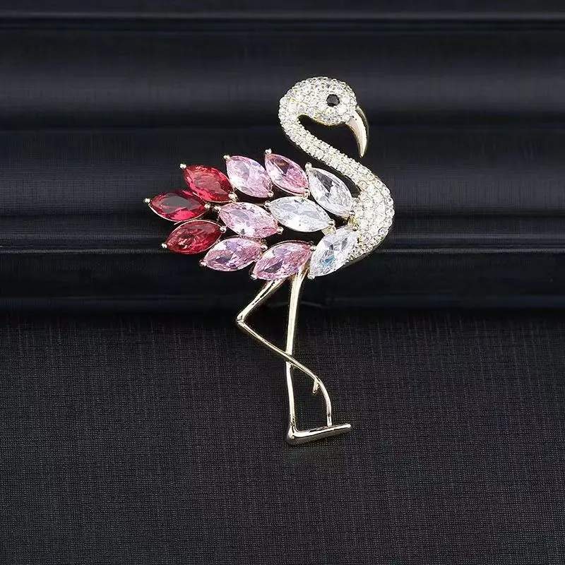 Fashion Pretty Flamingo Bird Brooches For Women Unisex Pins Bird Animal Dress Accessories Party Brooch Lady Luxury Jewelry Gifts