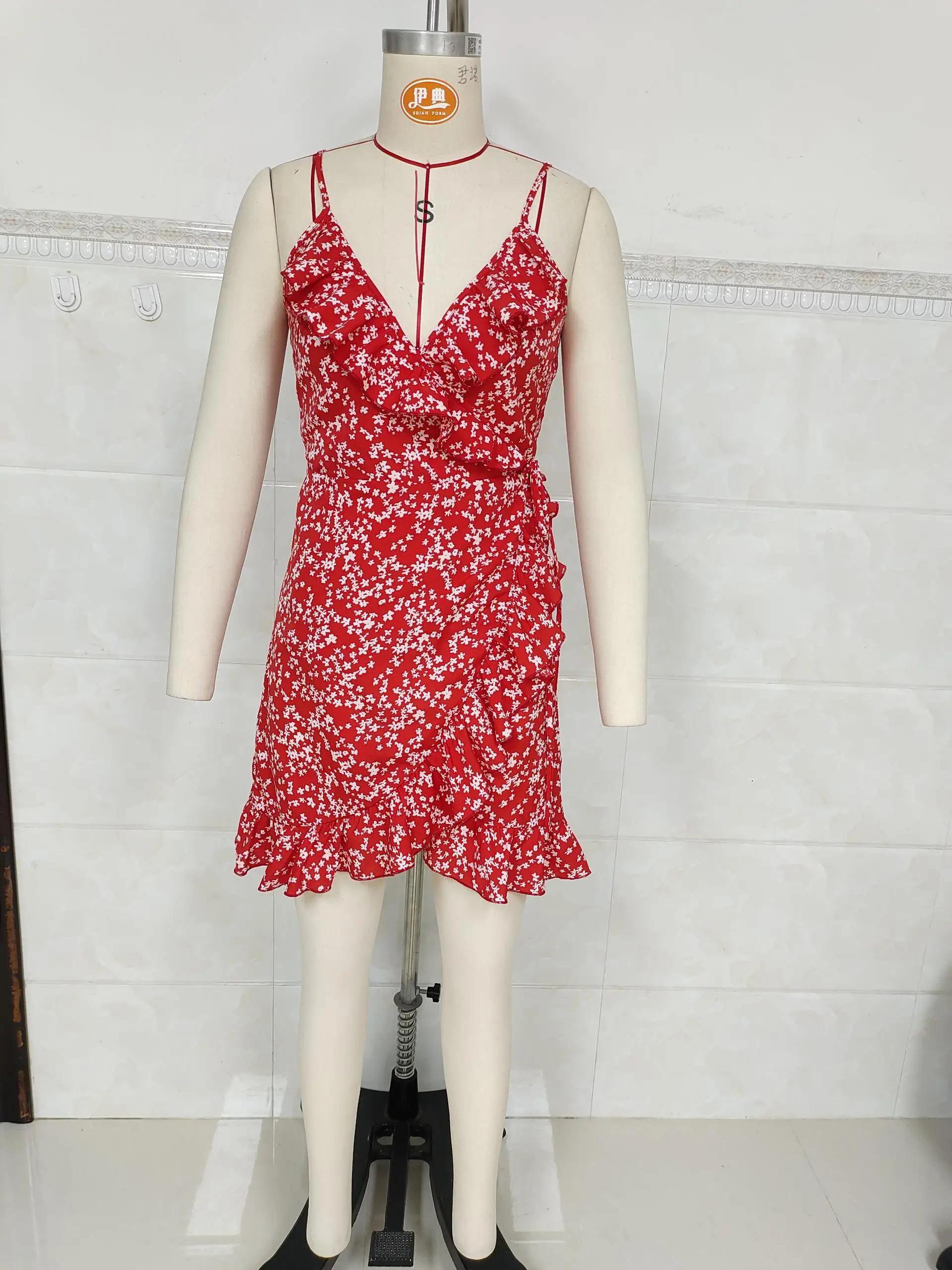 2026 Damen Sommer Blumenkleid Strand Urlaub Wickelkleid Neckholder V-Ausschnitt Ärmellos Rüschensaum Mini Boho Party Urlaub Größen S-XXL – Detail 7
