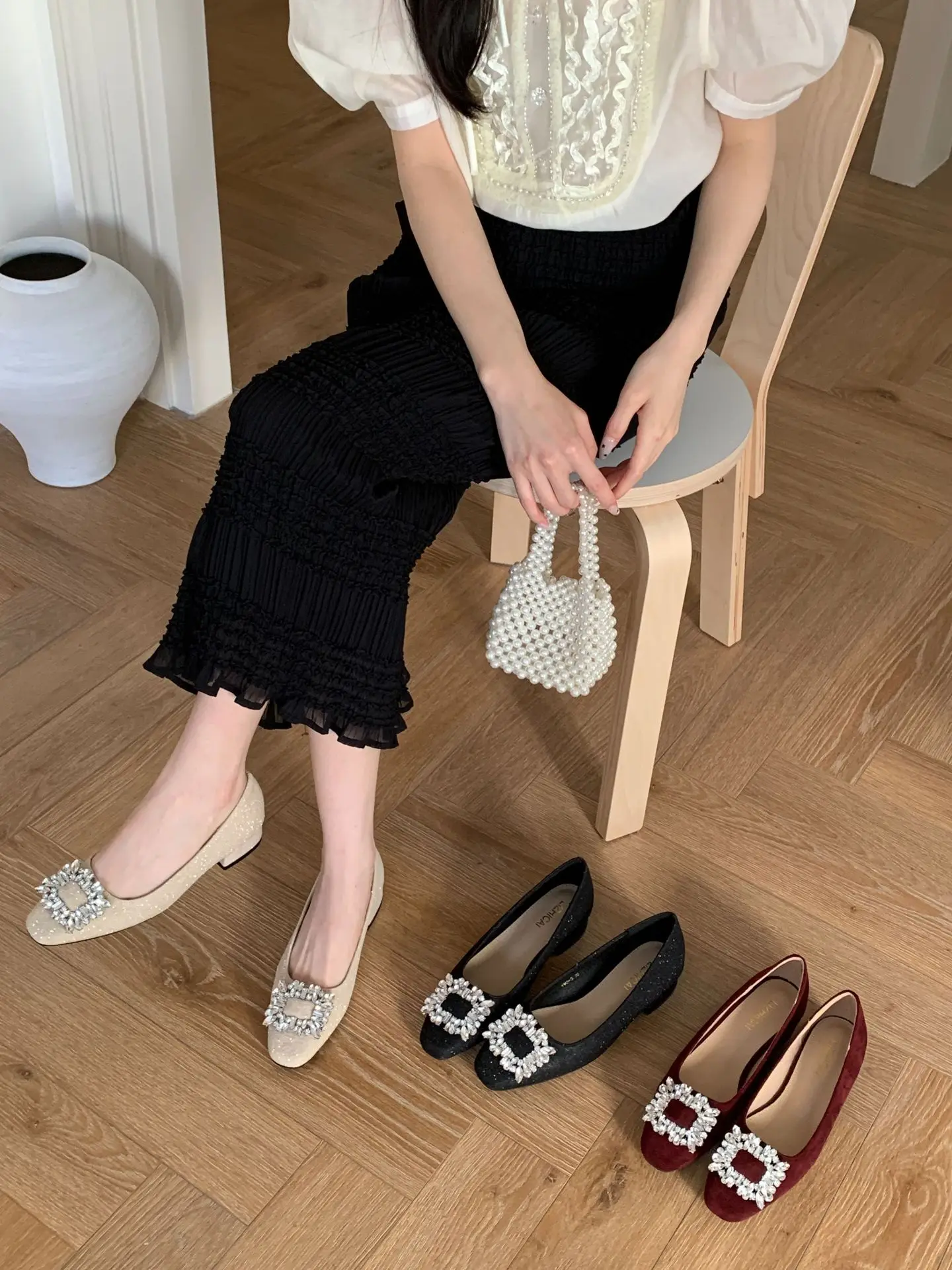 

Shoes Woman Comfortable And Elegant Square Toe Black Flats Female Footwear Shallow Mouth Casual Sneaker Crystal On Heels Summer