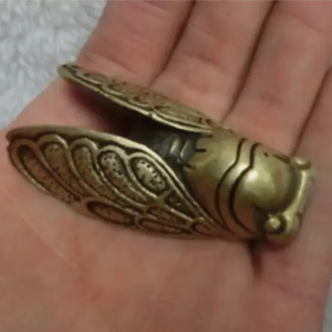 Chinese Bronze Carving A Little Cicada Solid Copper