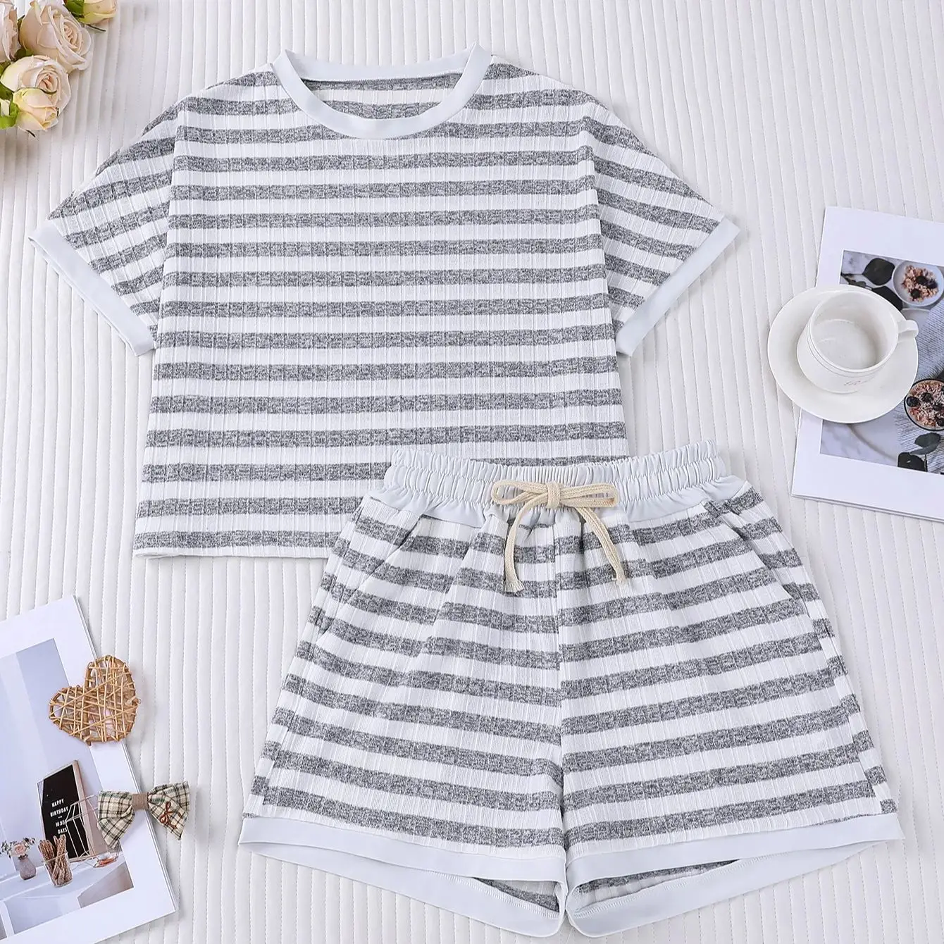 

Women's Loungewear Set Striped Waffle Knit Contrast Piping Short Sleeve Top + Shorts Soft Breathable Homewear 2 Piece Set