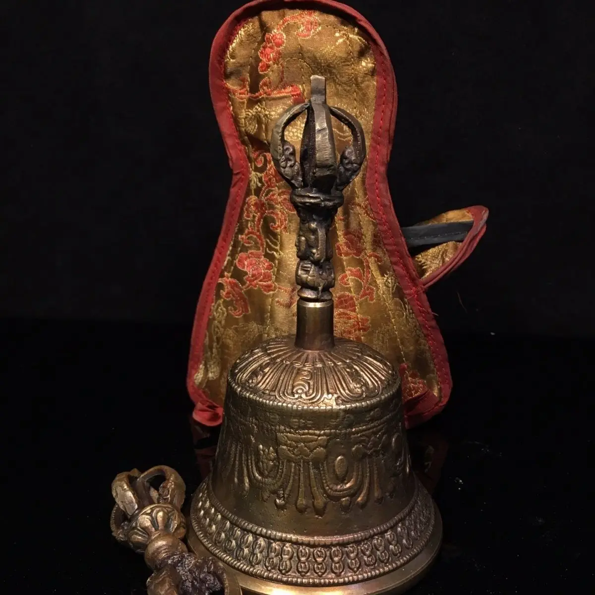 Seiko 5 pure copper rattle, exquisite workmanship, 15 cm high and 7 cm wide, weighing about 500 grams