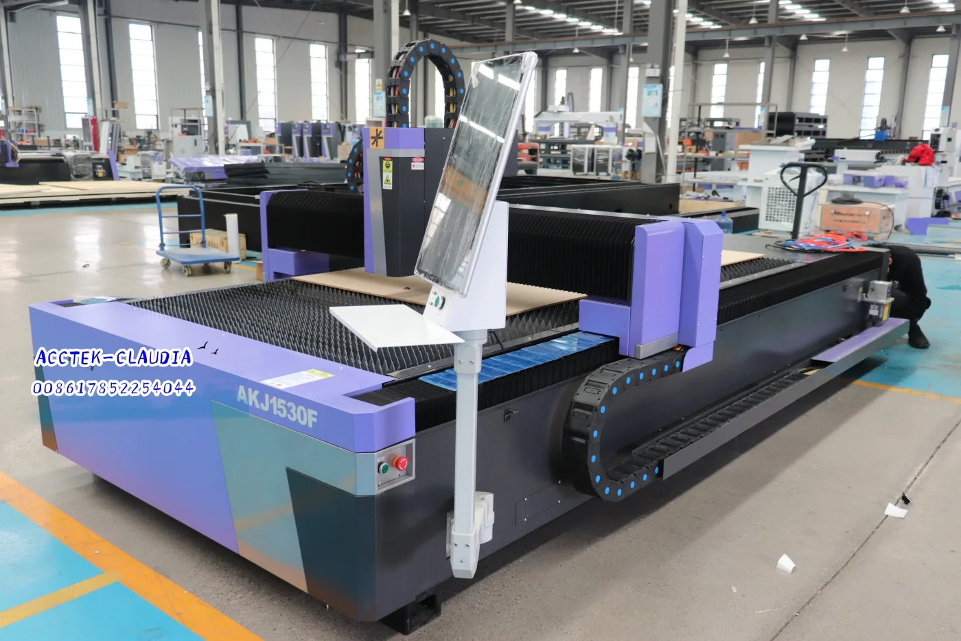 Factory directly sales laser cutting machine metal fibra 1500w raycus / high power laser cutting sheet metal