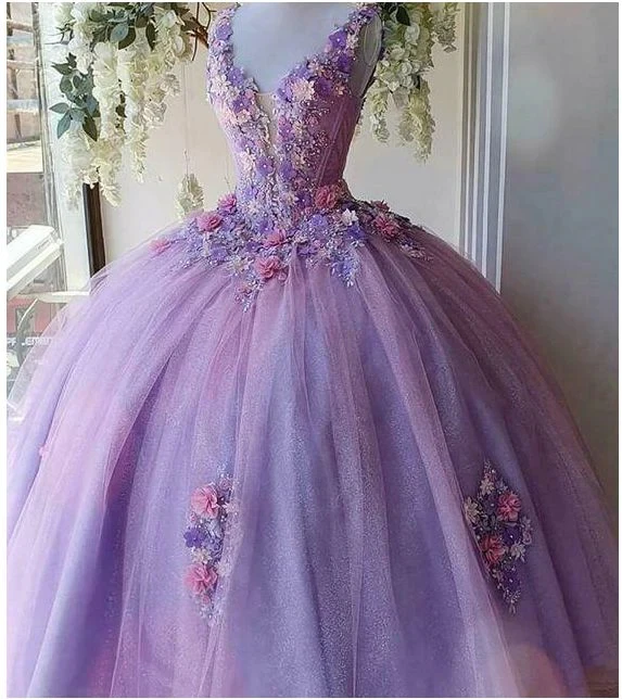 CloverBridal Beautiful V-Neck Lilac Pearls Beaded 3D Floral Dresses for Quinceanera Sleeves Glitter Orangza 15 Years Old WQ9706