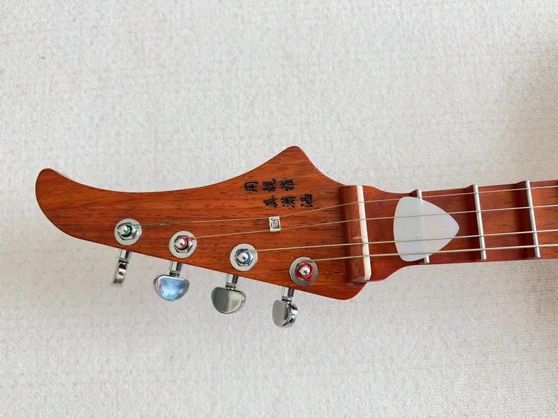 Zhongruan Chinese Traditional String Instrument Hand Painted Soundboard Zhong Ruan Lute