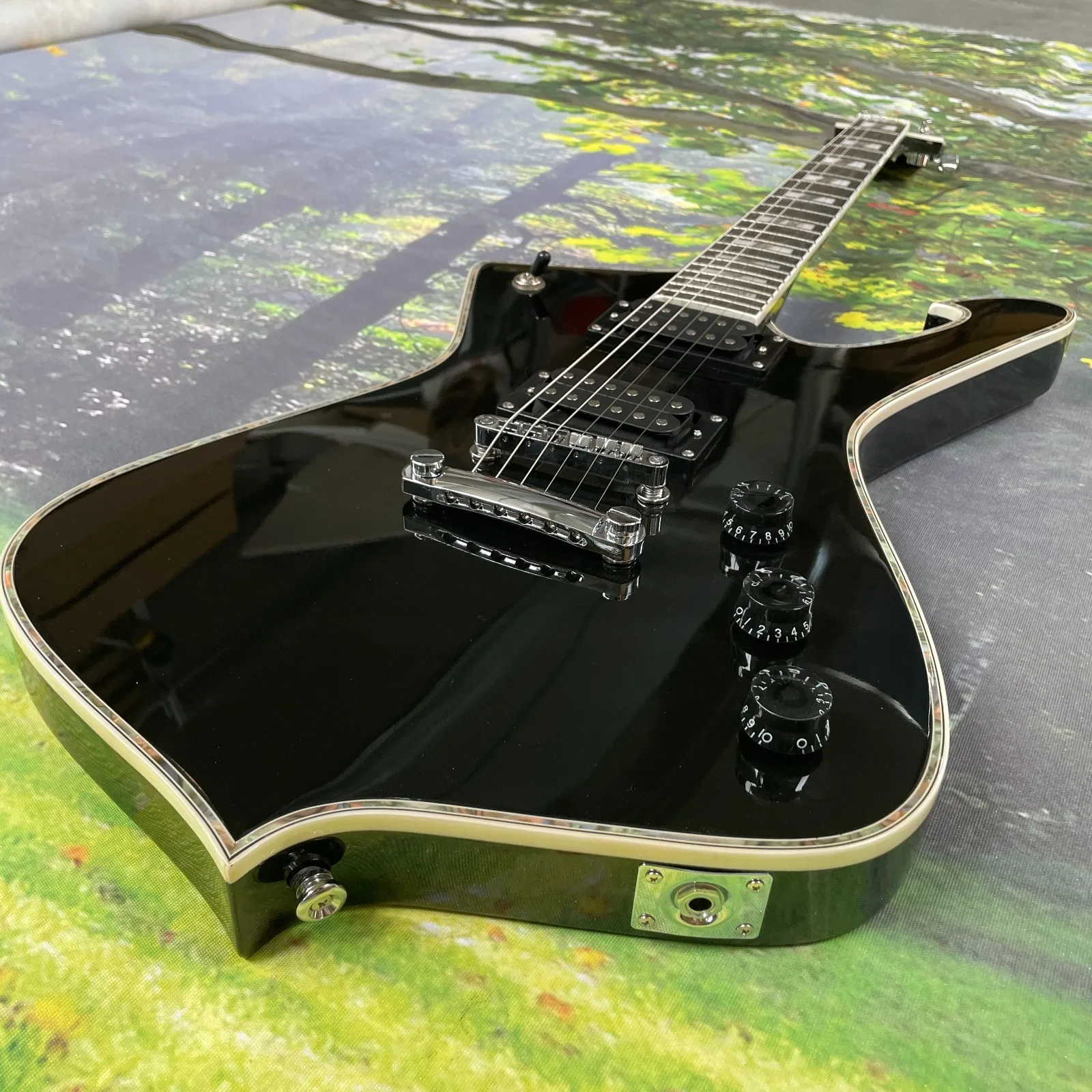 جديد أسود Iba.z Iceman Guitar 6s جولة سبائك الكروم مصنع مخصص